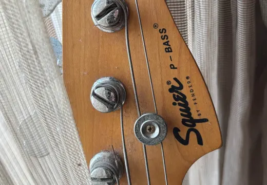 Bass gitar