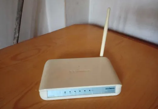 Eski modem 300 tl