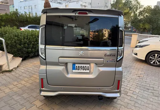 Suzuki Spacia custum 2024
