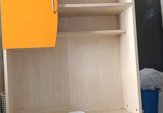 Laptop & çalışma masası