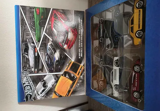 Silver series streets of japan