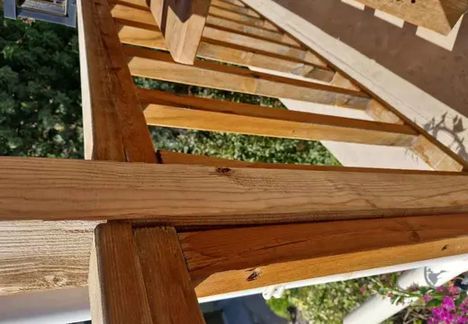 Ahşaplarınıza vernik ve zımpara yapılır