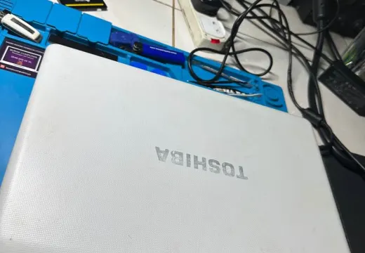 Satılık toshiba laptop ❌SATILDI❌