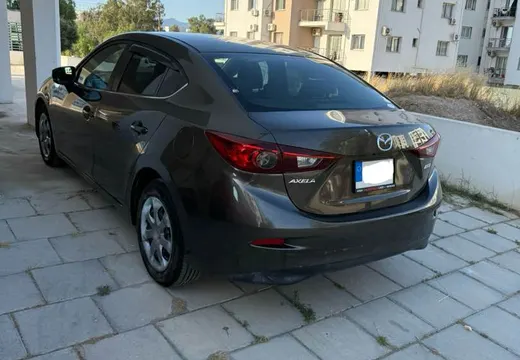 2017 mazda axela