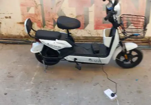 Elektrikli scoother