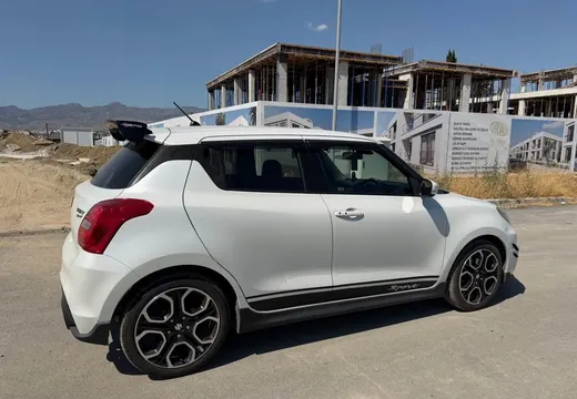 SUZUKİ SWİFT 1.4 TURBO(12000stg)