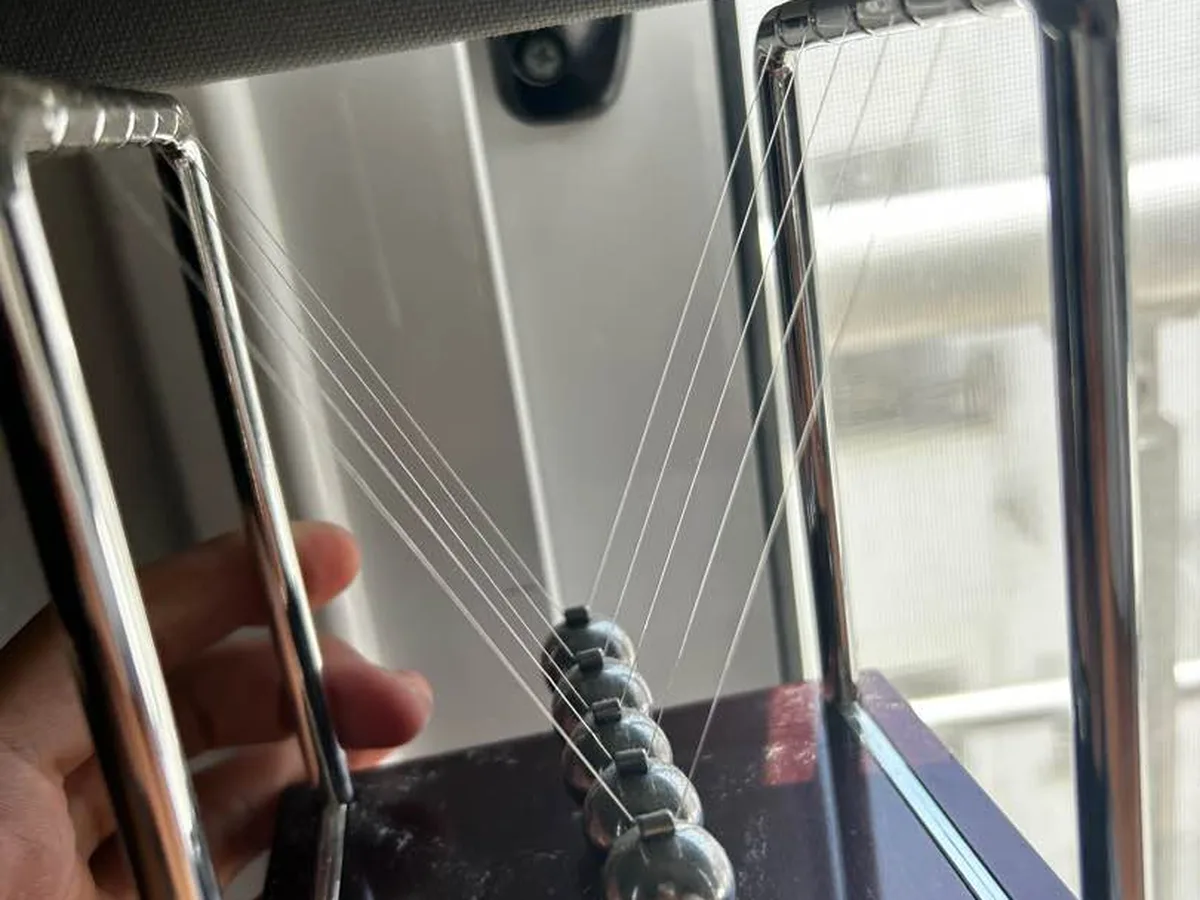 NEWTON BEŞİĞİ