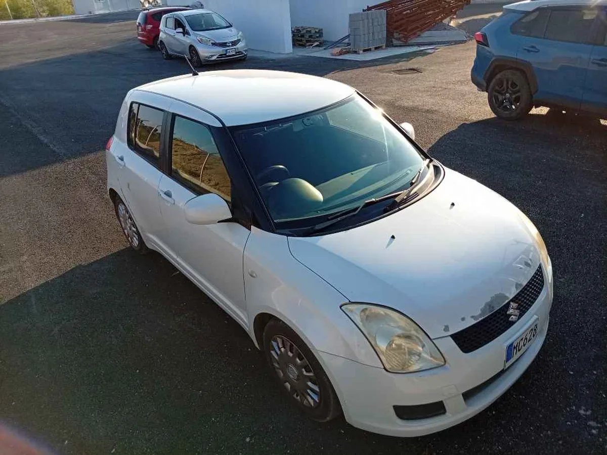 SATILIK 2008 MODEL SUZUKI SWIFT – LEFKOŞA