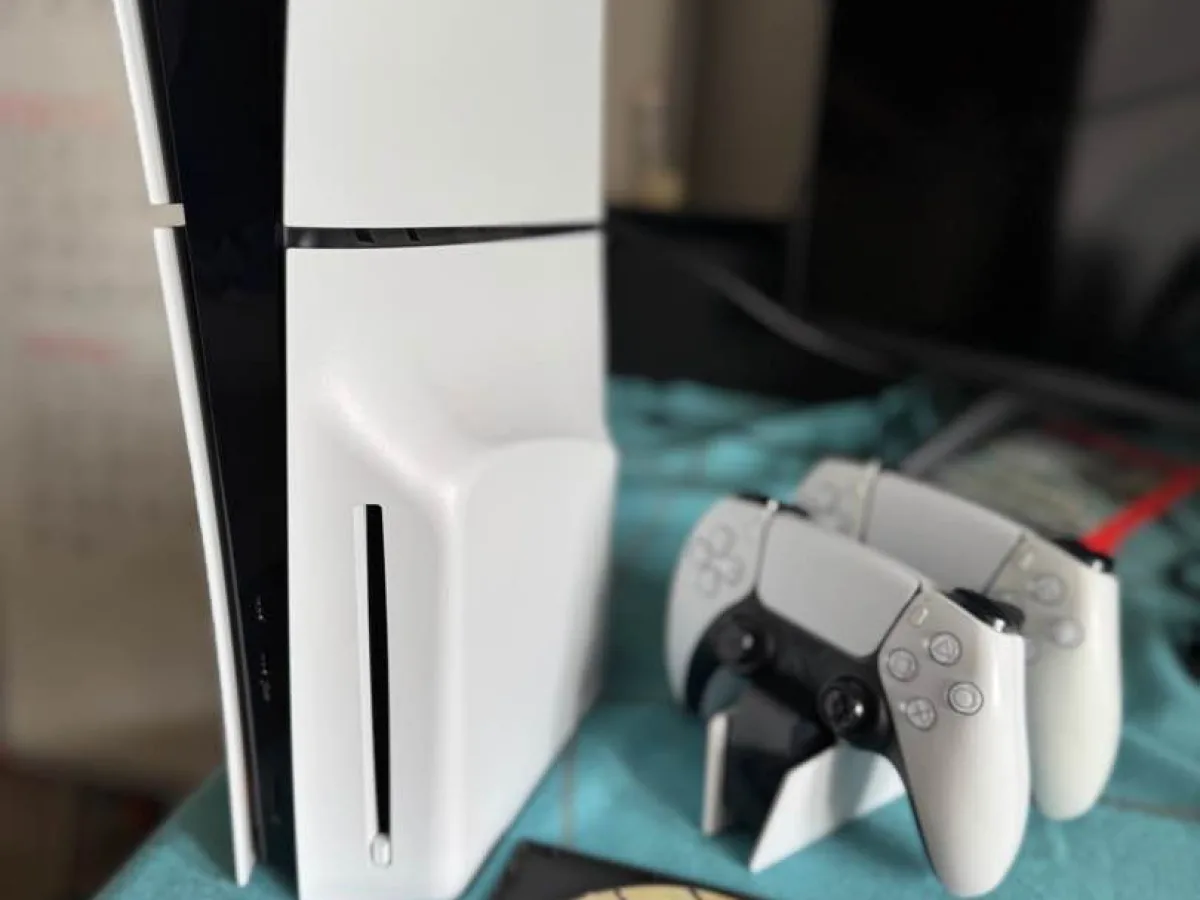 Ps5 Slim, Disk edition