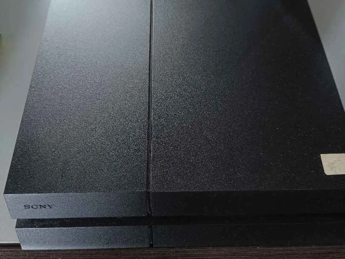 PS 4