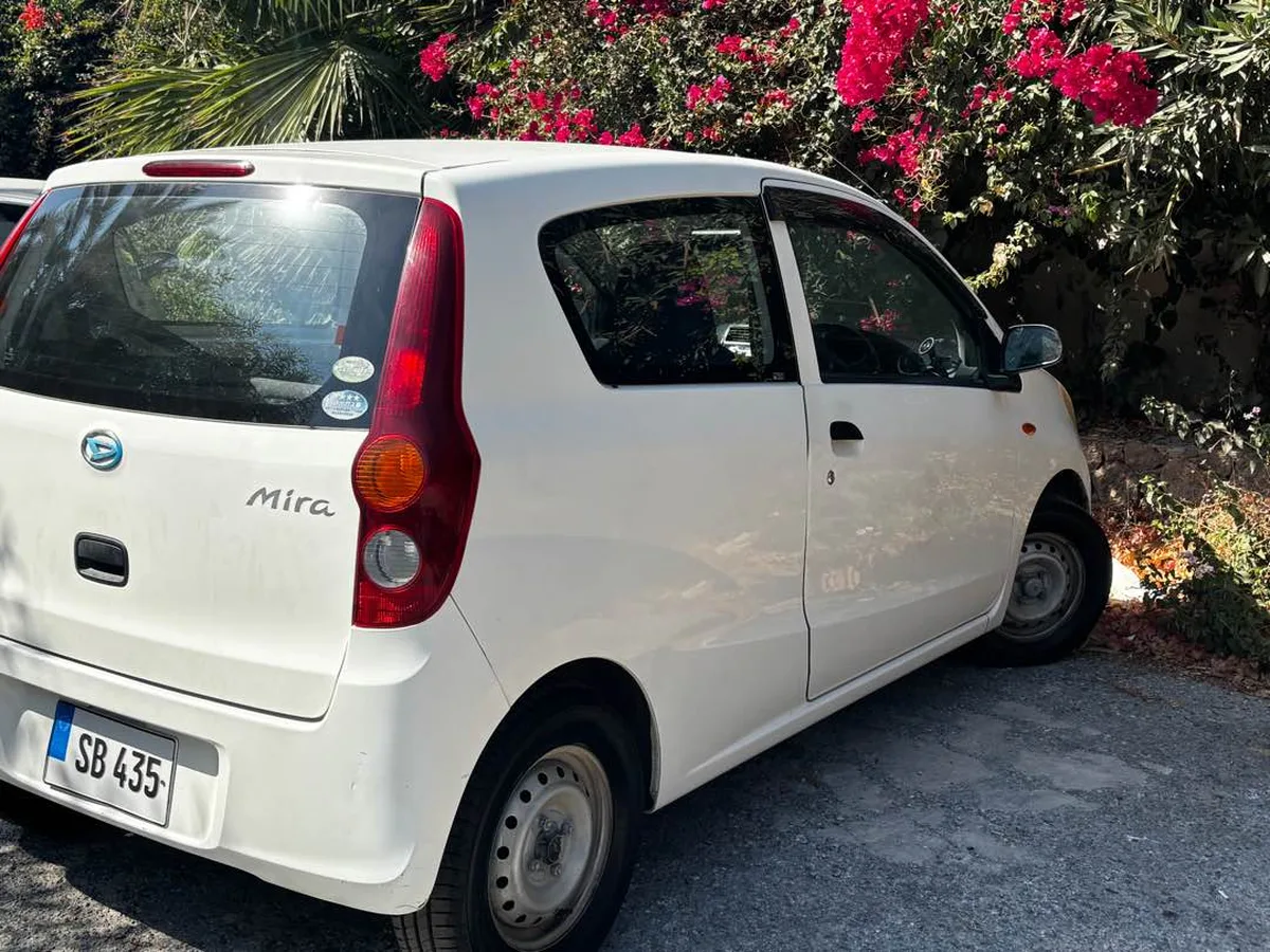 Daihatsu Mira 2015