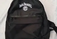 Jack Daniel’s Siyah Sırt Çantası – Temiz ve Kullanışlı 1