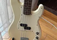 Bass gitar 3