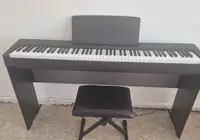 Piyano yamaha P-145 1