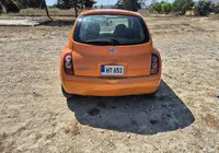 Nissan March 5