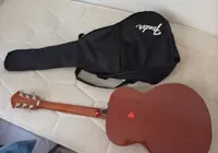 Fender A-135 akustik gitar 2