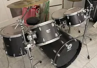 Yamaha Rock Tour drum kit, mat black 4
